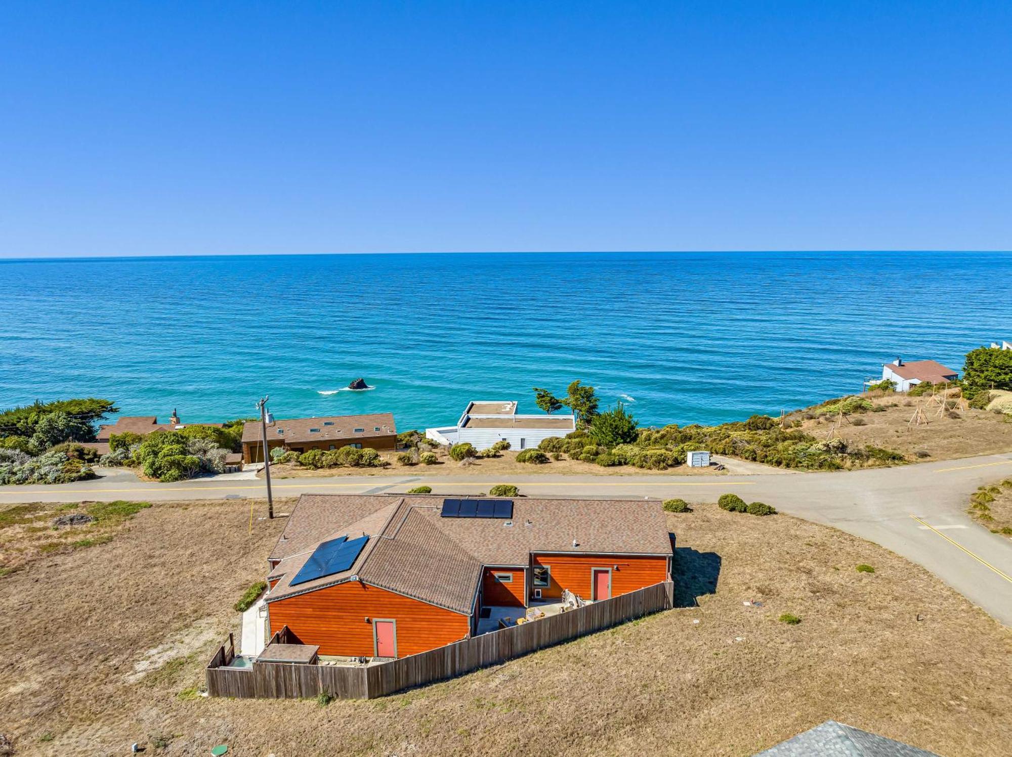 Manchester Dream Weaver House With Hot Tub And Ocean View!ヴィラ エクステリア 写真